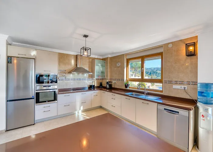 Villa 3077 Luxury With Pool And Views In Elviria,